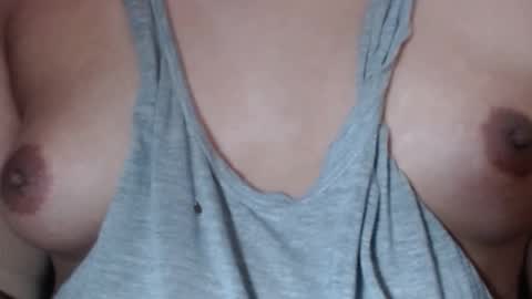 Snapshot of selda_ chatting on 02.23.25 Selda online show from 02.23.25