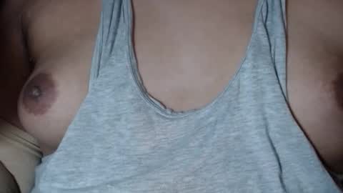 Snapshot of selda_ chatting on 02.26.25 Selda online show from 02.26.25