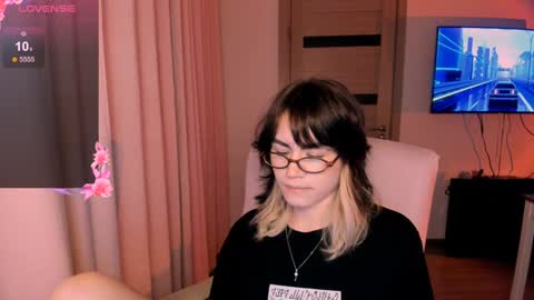 Snapshot of selectrra chatting on 12.24.24 selectrra online show from 12.24.24