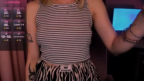 Snapshot of selectrra chatting on 01.15.25 selectrra online show from 01.15.25