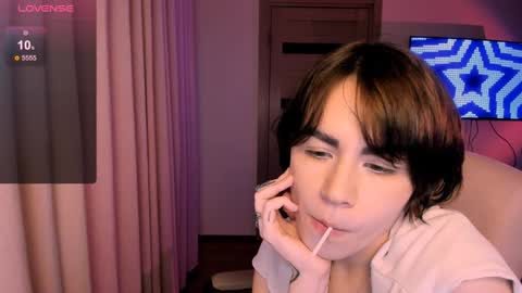 Snapshot of selectrra chatting on 01.22.25 selectrra online show from 01.22.25