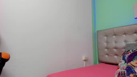 Selena online show from 01.26.25