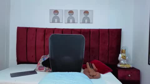 Selena online show from 11.25.25