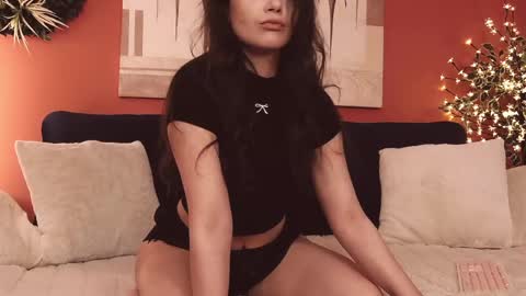 Selena Allure online show from 05.03.26