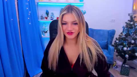selenaemoore online show from 12.23.25