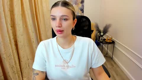 selenaemoore online show from 06.17.26