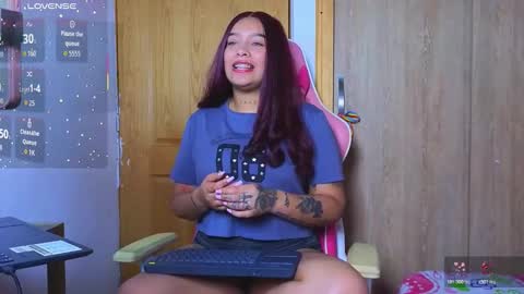 Snapshot of selenagreyy chatting on 01.14.26 Selena online show from 01.14.26