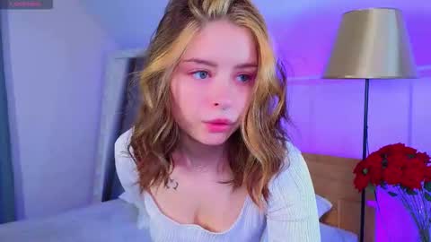 Snapshot of selenamills chatting on 01.14.26 selenamills online show from 01.14.26