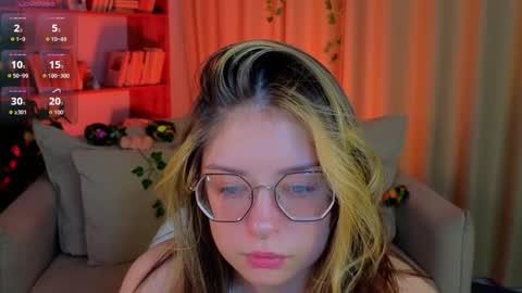 Snapshot of selenamills chatting on 04.01.26 selenamills online show from 04.01.26