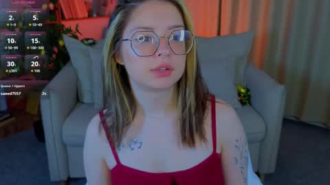 Snapshot of selenamills chatting on 04.02.26 selenamills online show from 04.02.26