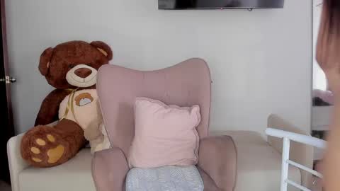 Alejandra  online show from 04.22.26