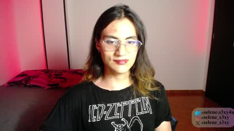 Snapshot of selene_s3xy chatting on 12.26.24 selene_s3xy online show from 12.26.24