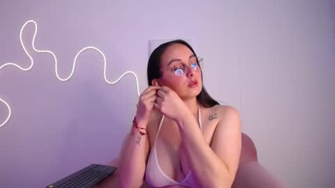 Snapshot of selene_swee chatting on 06.14.26 selene_swee online show from 06.14.26