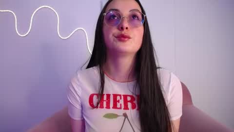 Snapshot of selene_swee chatting on 06.16.26 selene_swee online show from 06.16.26