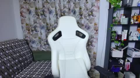 Snapshot of selenna57 chatting on 12.28.24 Selenna online show from 12.28.24