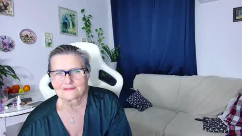 Snapshot of selenna57 chatting on 01.18.26 Selenna online show from 01.18.26