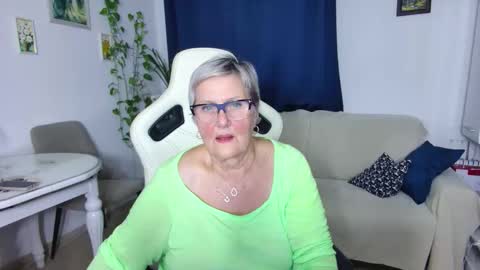 Snapshot of selenna57 chatting on 02.12.26 Selenna online show from 02.12.26