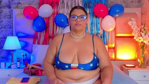 Selenna Cooper online show from 07.04.26