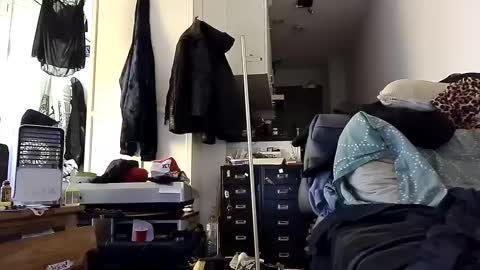 Julian Kinky Bi-guy online show from 12.23.24