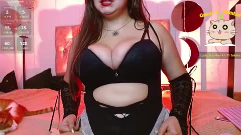 Snapshot of selikayle chatting on 01.14.25 Selen online show from 01.14.25