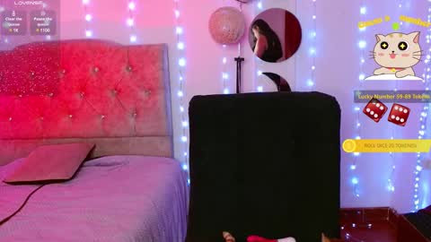 Snapshot of selikayle chatting on 02.18.25 Selen online show from 02.18.25