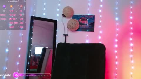 Snapshot of selikayle chatting on 12.04.25 Selen online show from 12.04.25