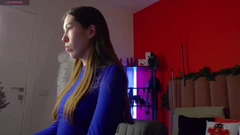 Nicole online show from 12.22.25