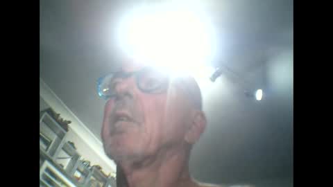 Snapshot of semajstretsa chatting on 04.19.26 frederick online show from 04.19.26