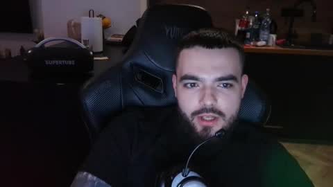 Snapshot of semenmonke chatting on 03.26.26 semenmonke online show from 03.26.26