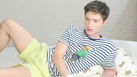 Snapshot of semyonone chatting on 11.28.25 Semyon online show from 11.28.25