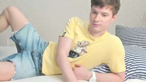 Snapshot of semyonone chatting on 04.01.26 Semyon online show from 04.01.26