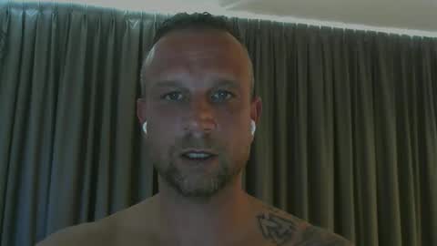 Snapshot of sence08 chatting on 02.26.26 sence08 online show from 02.26.26