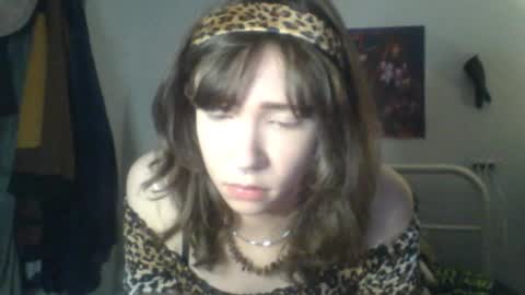 Snapshot of sendforesme chatting on 02.14.26 goddess esme online show from 02.14.26