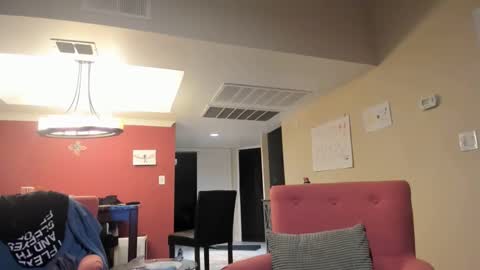 Snapshot of senditquick chatting on 10.31.25 senditquick online show from 10.31.25