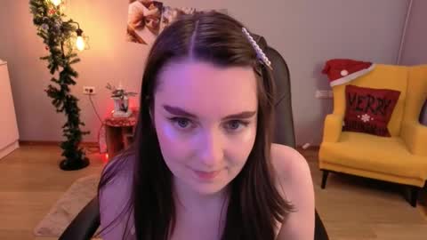 Snapshot of sensemysoul chatting on 12.13.25 sensemysoul online show from 12.13.25