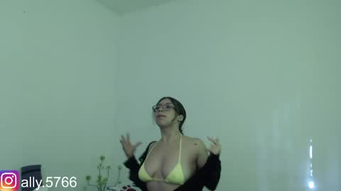 Snapshot of senshiboy666 chatting on 04.19.26 Your Boys online show from 04.19.26