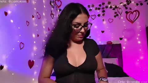 Snapshot of sensual_flame chatting on 02.12.26 Camille and sophie online show from 02.12.26