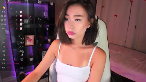 Snapshot of sensualily chatting on 03.27.26 Kiki online show from 03.27.26