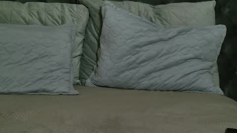 Snapshot of sensualldream chatting on 11.07.25 Alya online show from 11.07.25