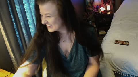 Snapshot of sentfrmheaven chatting on 12.22.24 Tara online show from 12.22.24