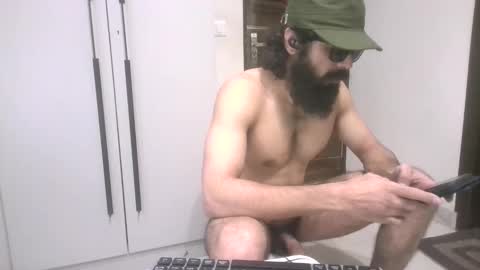 Snapshot of sentientarjun chatting on 11.26.25 Sentient Being online show from 11.26.25