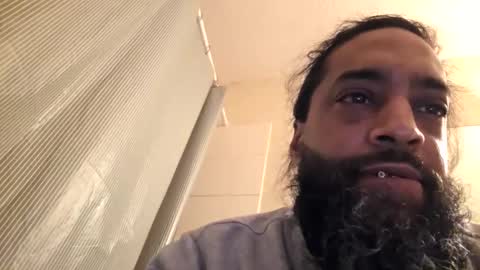 Snapshot of serani02 chatting on 02.10.26 Serani online show from 02.10.26