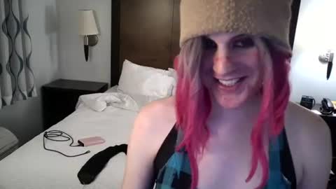 F A E online show from 05.05.26