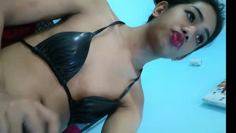 Snapshot of seraphina_leroux_lashes chatting on 06.24.26 seraphina mia valentina katrine. online show from 06.24.26
