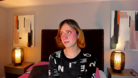 Seraphine star online show from 02.20.26