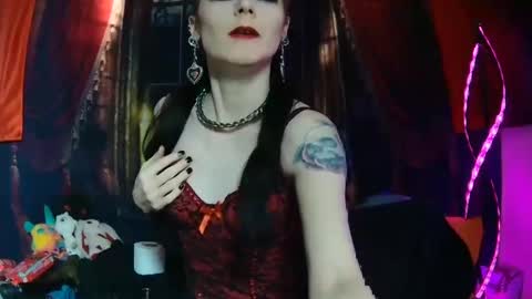 Snapshot of seraphinmunster chatting on 01.02.25 Seraphin Munster online show from 01.02.25