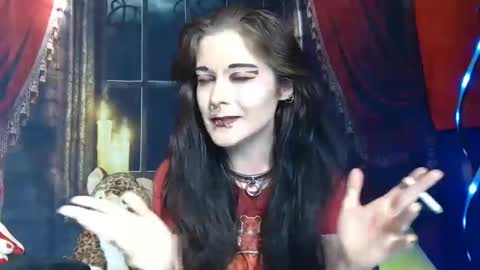 Snapshot of seraphinmunster chatting on 02.11.25 Seraphin Munster online show from 02.11.25