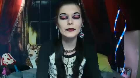 Snapshot of seraphinmunster chatting on 02.13.25 Seraphin Munster online show from 02.13.25