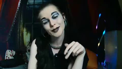 Snapshot of seraphinmunster chatting on 03.05.25 Seraphin Munster online show from 03.05.25