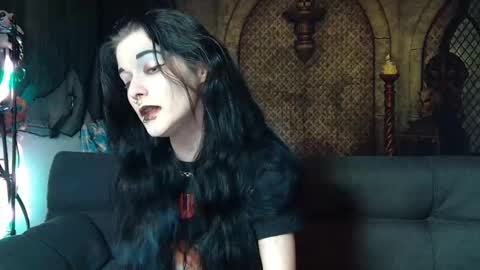 Snapshot of seraphinmunster chatting on 10.01.25 Seraphin Munster online show from 10.01.25